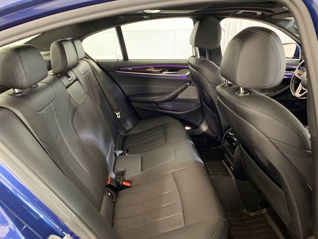 Used 2021 BMW 530i xDrive w/ Premium Package image 31