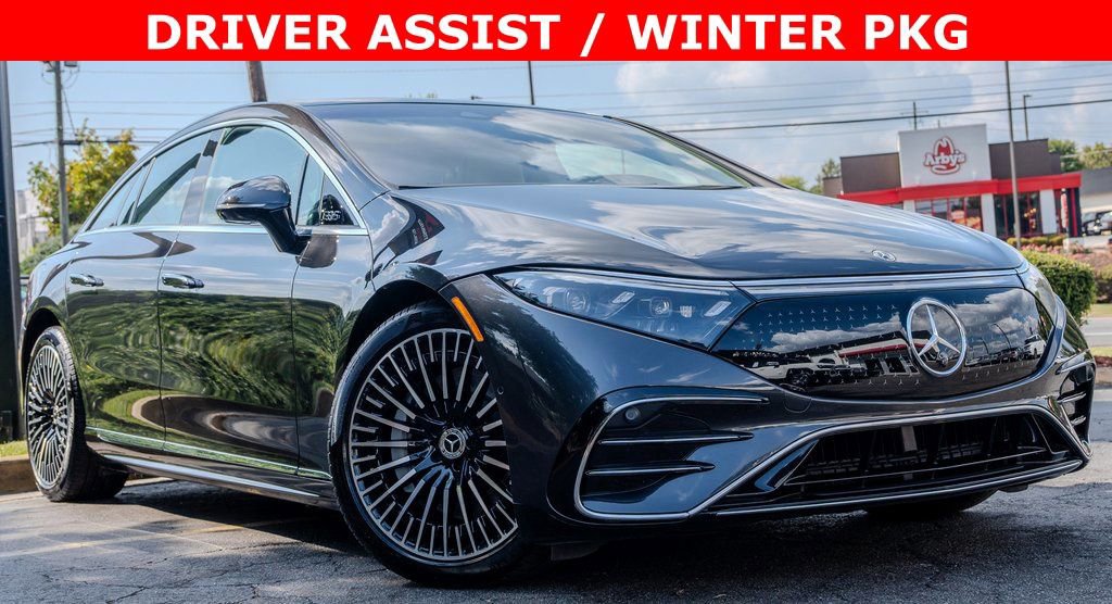 Used 2023 Mercedes-Benz EQS 580 4MATIC Sedan image 3