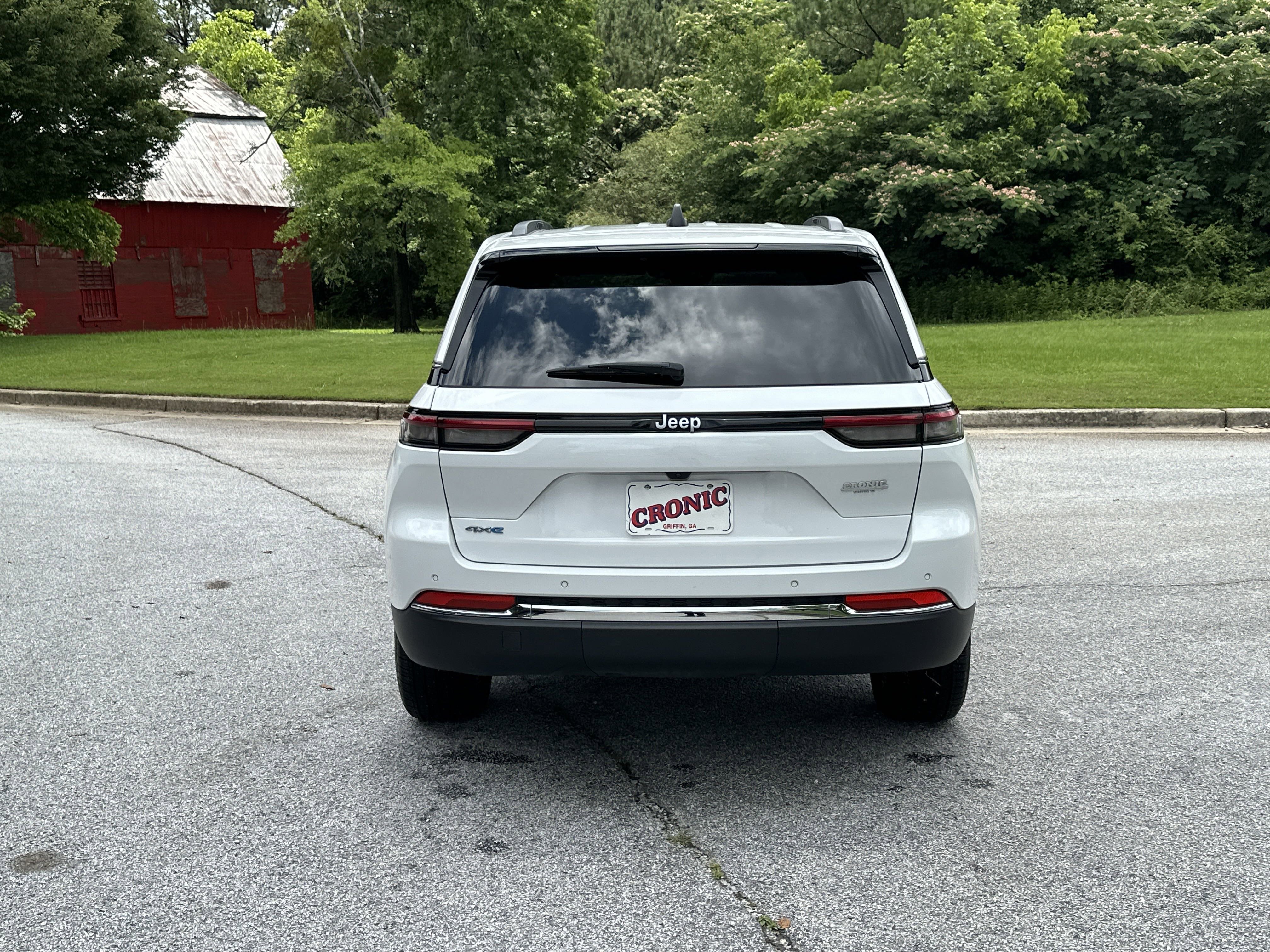 Used 2024 Jeep Grand Cherokee Limited 4xe image 6