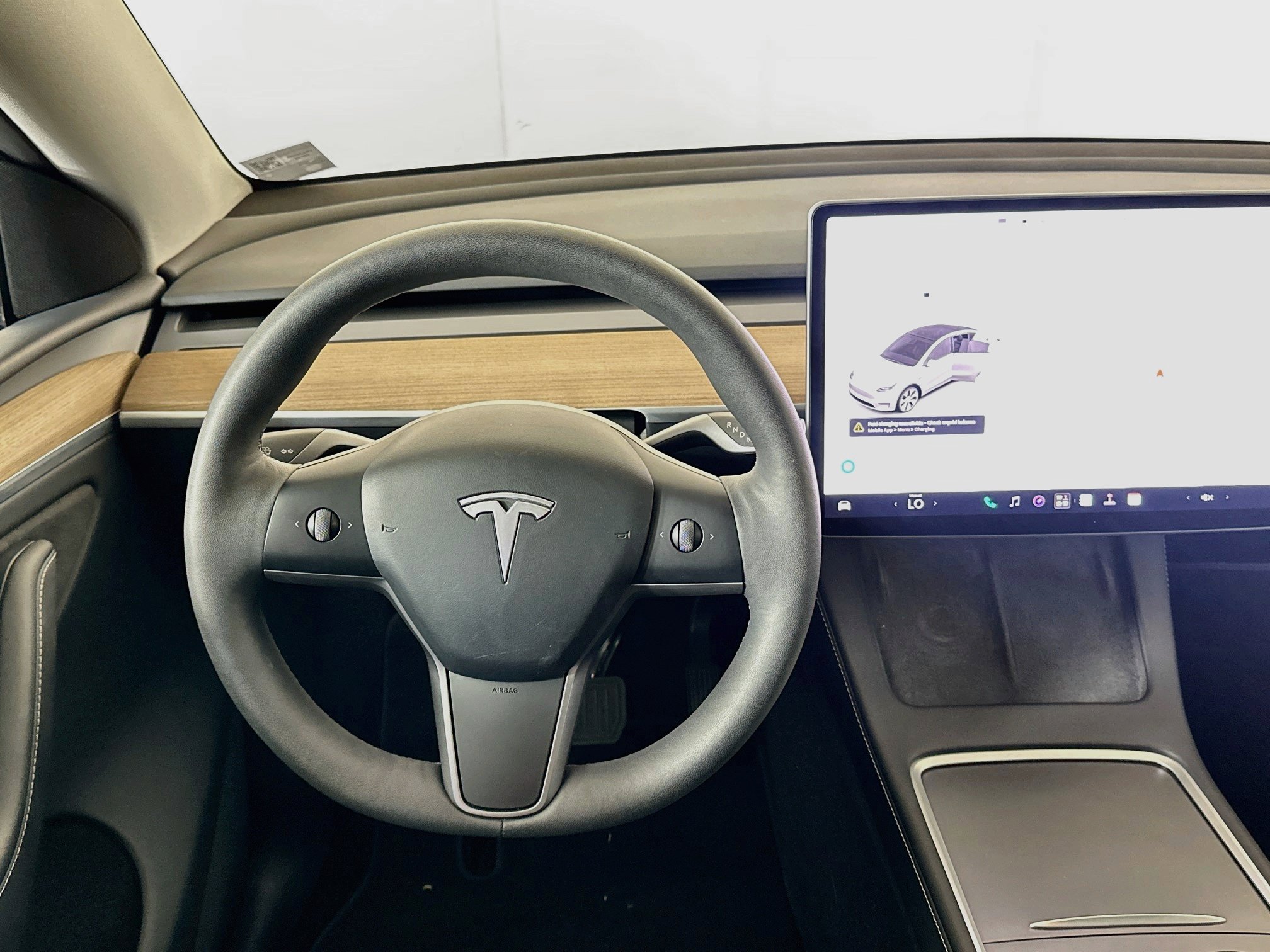 Used 2024 Tesla Model Y Long Range AWD/4WD image 16