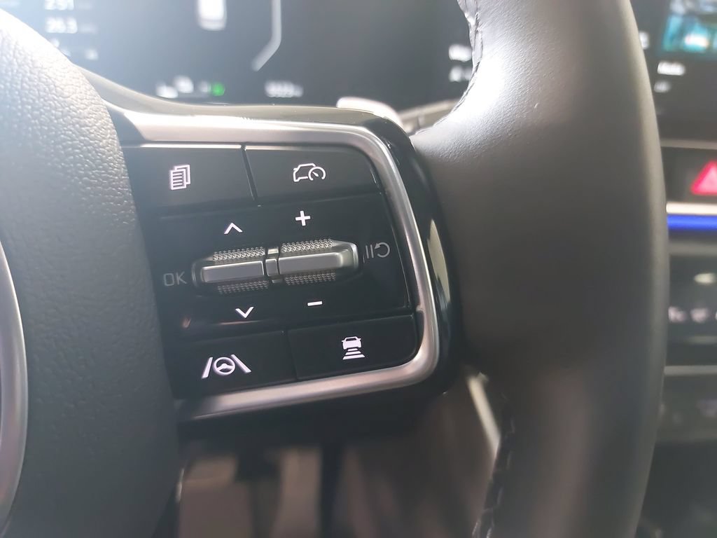 Used 2026 Kia Carnival SX Prestige FWD image 19