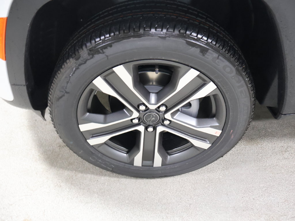 New 2027 Jeep Grand Cherokee Limited AWD/4WD image 8