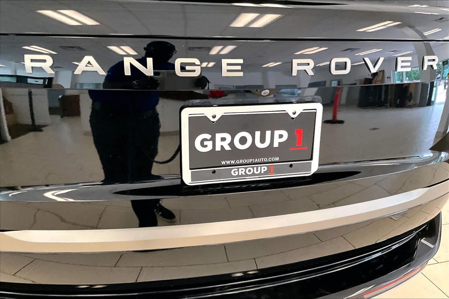 Used 2023 Land Rover Range Rover SE AWD/4WD image 9