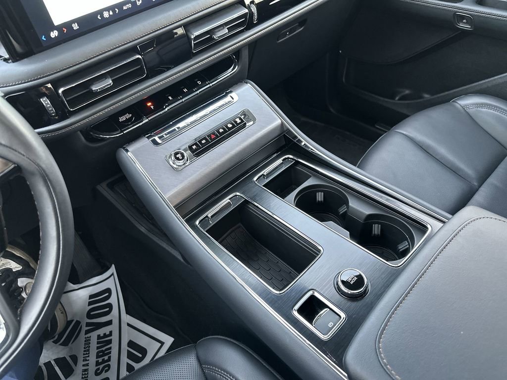 Used 2026 Lincoln Aviator AWD image 24
