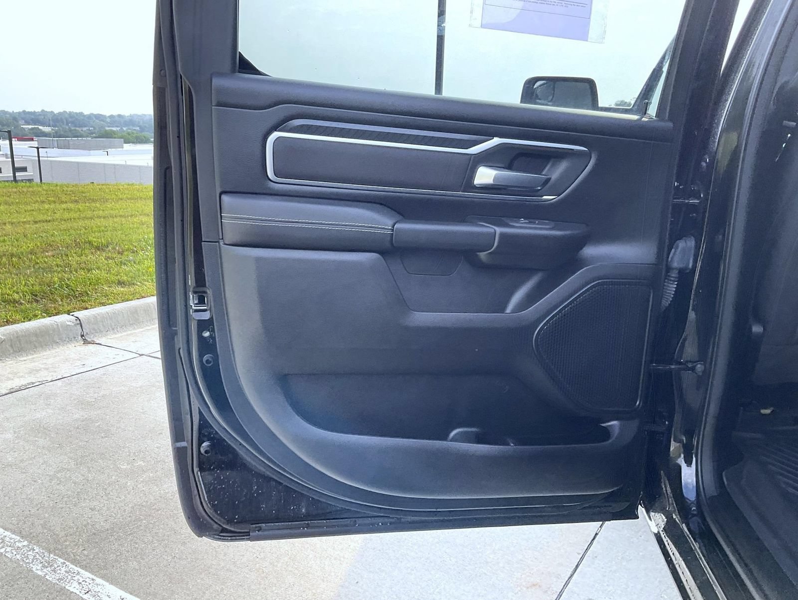 Used 2025 RAM 1500 Big Horn AWD/4WD image 18