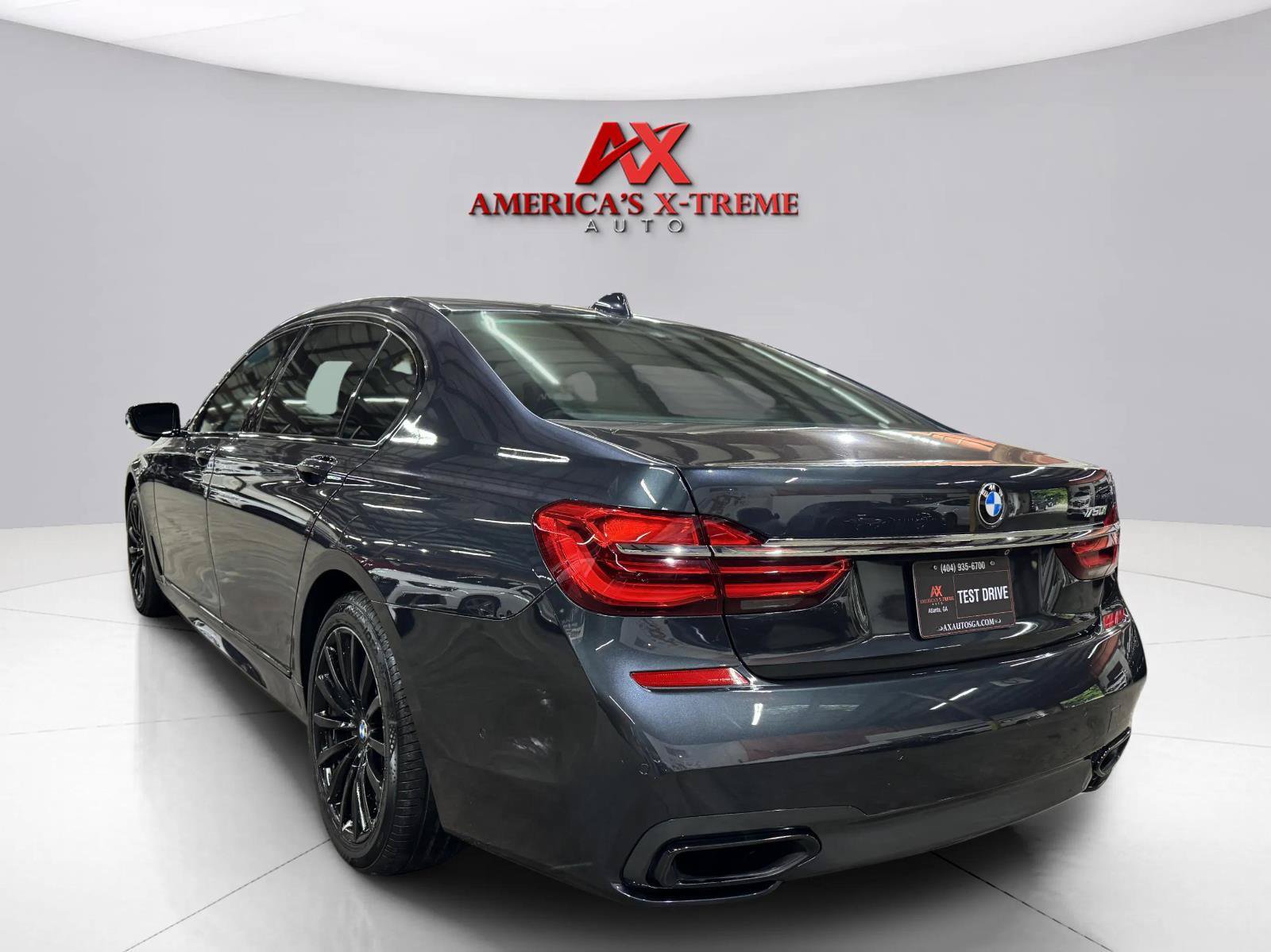 Used 2016 BMW 750i RWD image 5