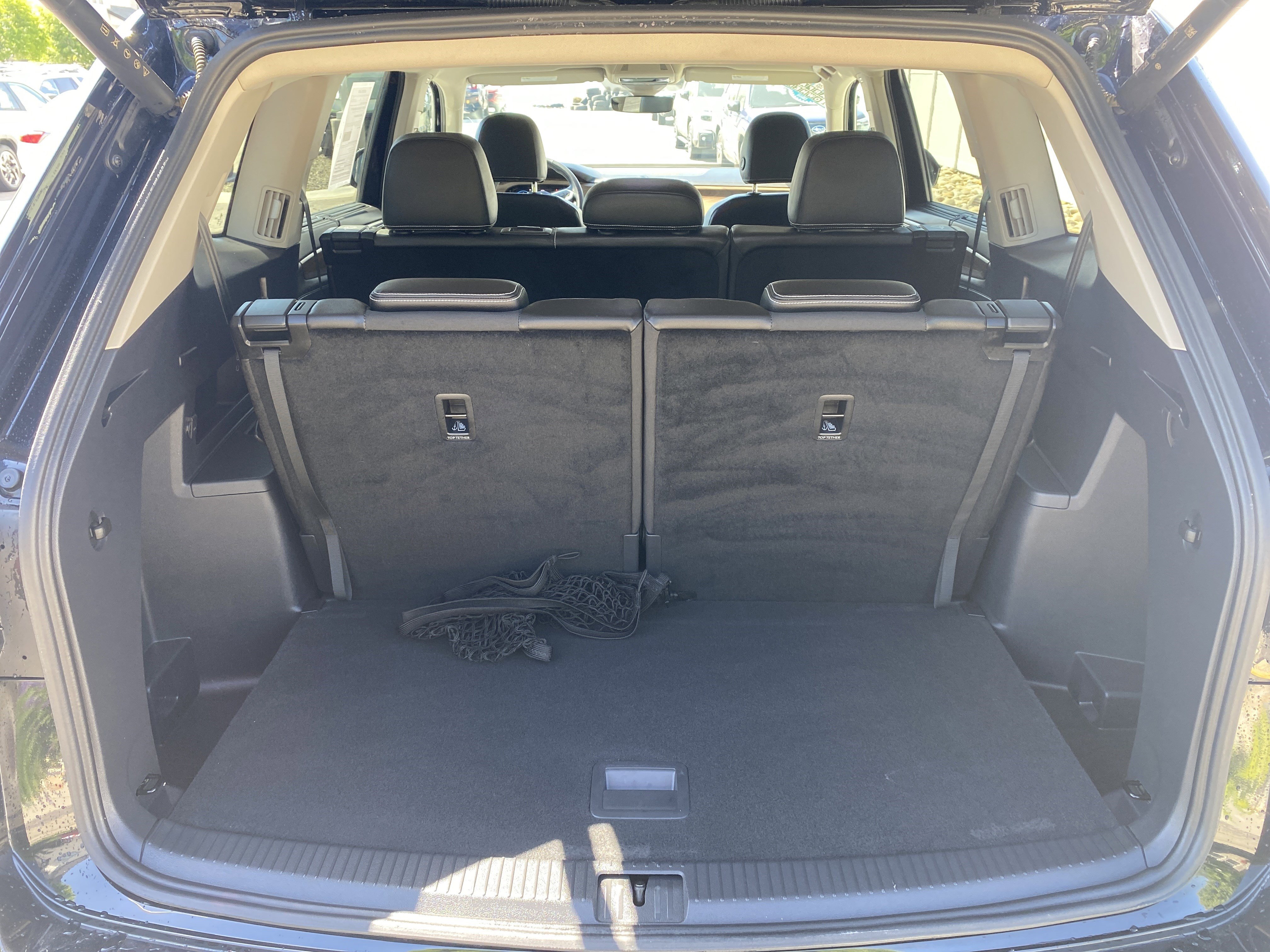 Used 2024 Volkswagen Atlas SE AWD/4WD image 34