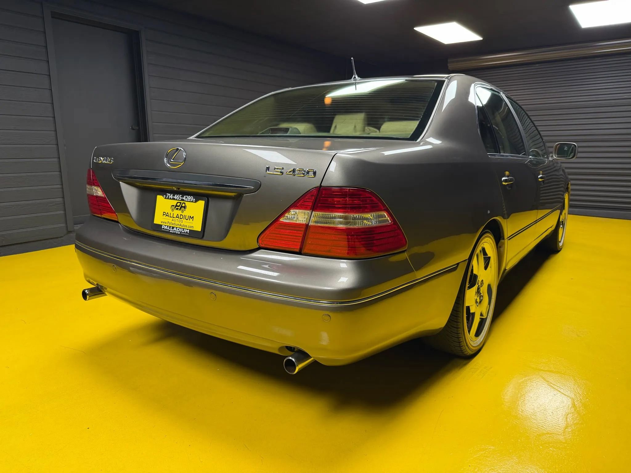 Used 2005 Lexus LS 430 image 6