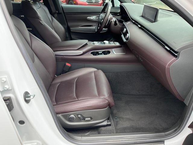 Used 2022 Genesis GV70 2.5T w/ Advanced Package AWD/4WD image 25