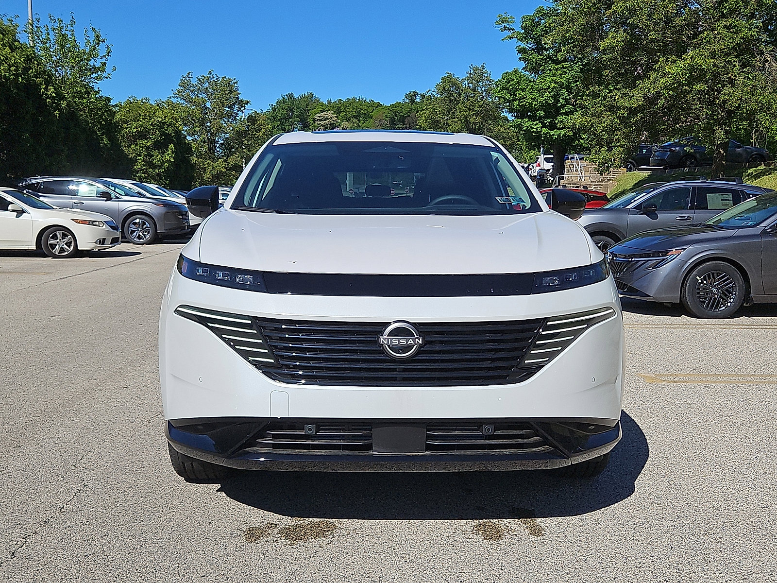 New 2026 Nissan Murano Platinum w/ Cargo Package AWD/4WD image 2