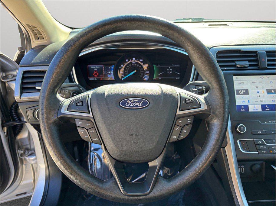 Used 2019 Ford Fusion SE FWD image 21