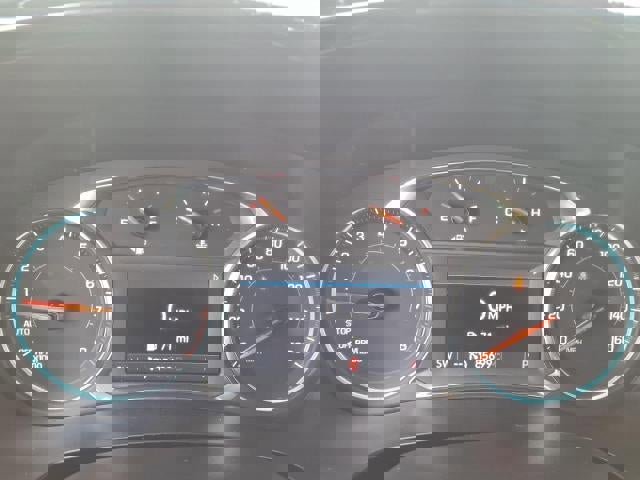 Used 2023 Chevrolet Traverse LT image 10