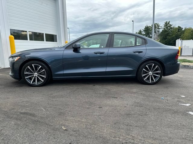 Used 2021 Volvo S60 T6 Momentum w/ Advanced Package AWD/4WD image 2
