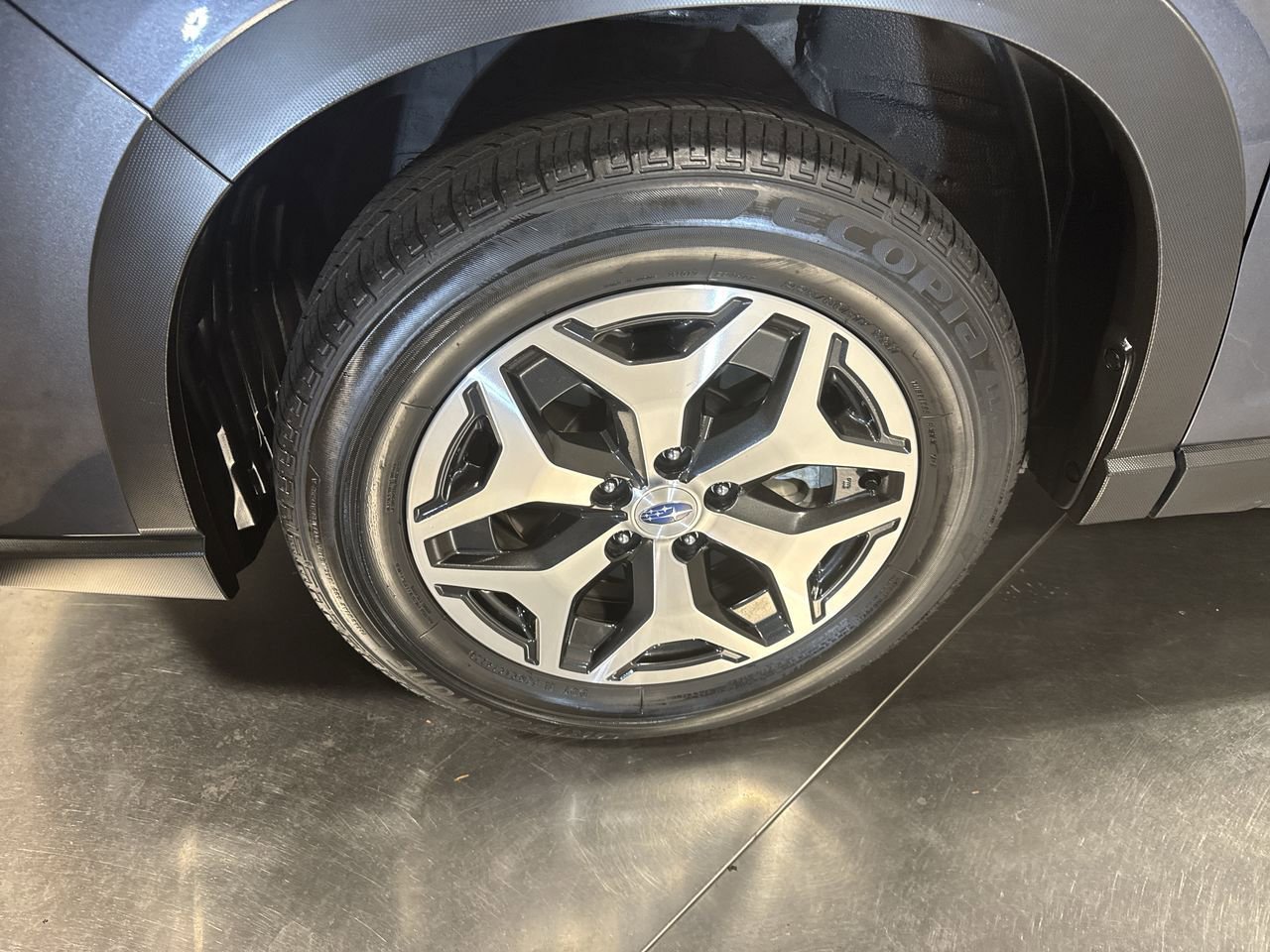 Used 2023 Subaru Forester Premium image 10