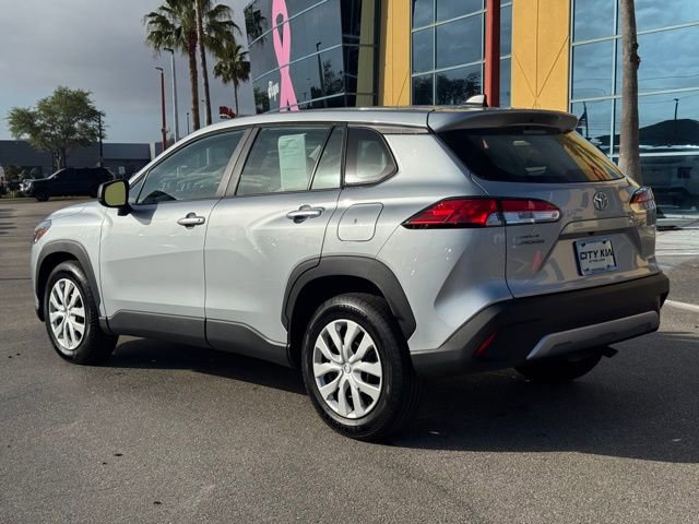 Used 2023 Toyota Corolla Cross L image 3