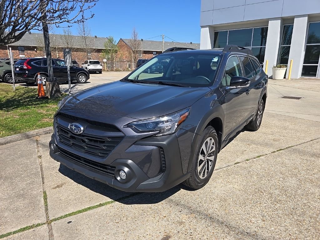 Certified 2025 Subaru Outback Premium image 11