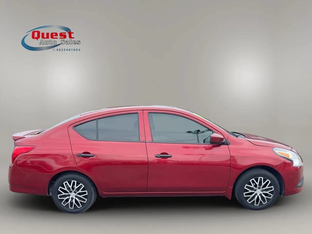 Used 2016 Nissan Versa S Plus FWD image 2