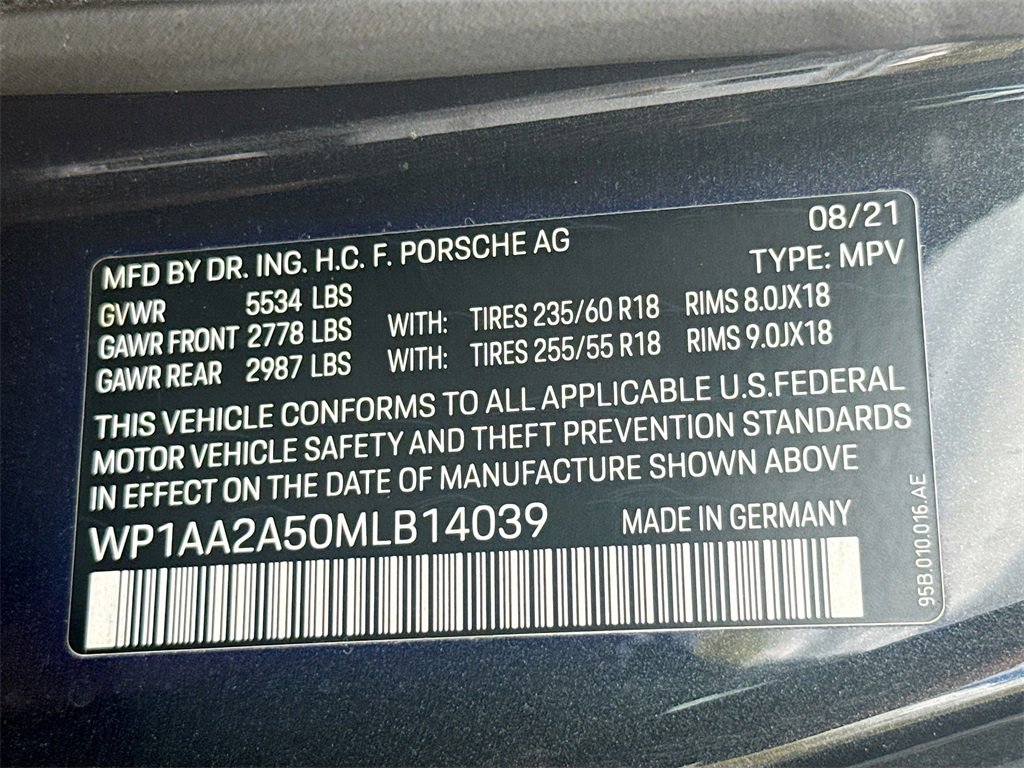 Used 2021 Porsche Macan image 35