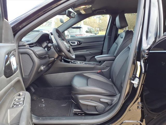 New 2026 Jeep Compass Latitude AWD/4WD image 13