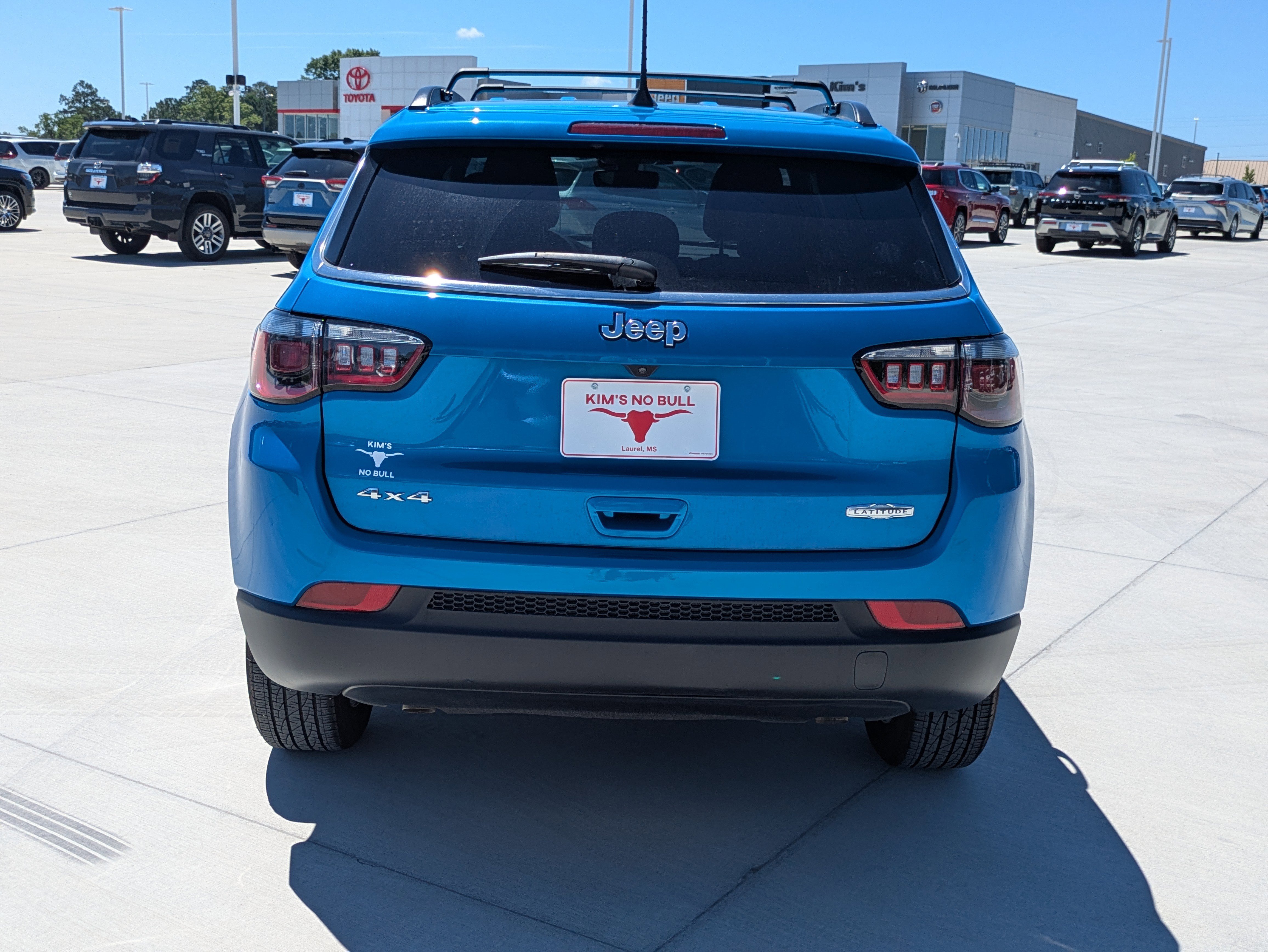 Certified 2025 Jeep Compass Latitude w/ Convenience Group AWD/4WD image 4