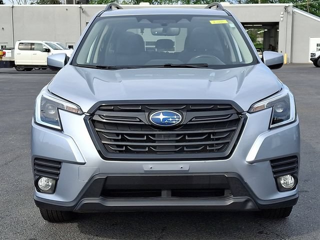 Used 2023 Subaru Forester Premium AWD/4WD image 5