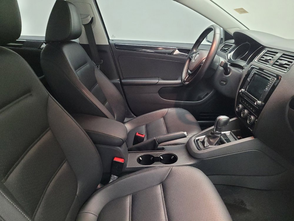 Used 2017 Volkswagen Jetta SEL FWD image 21