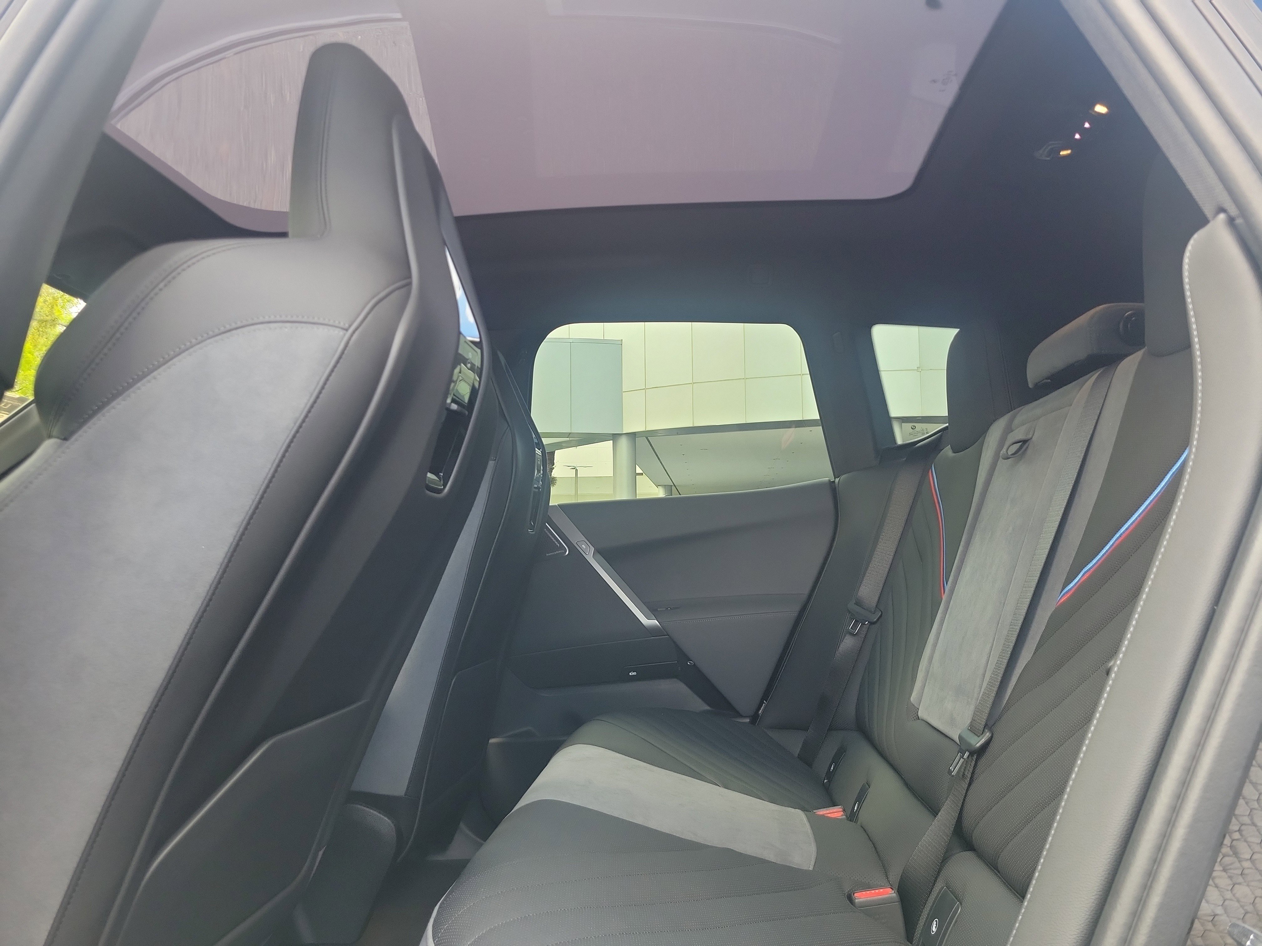 New 2026 BMW iX xDrive60 image 12