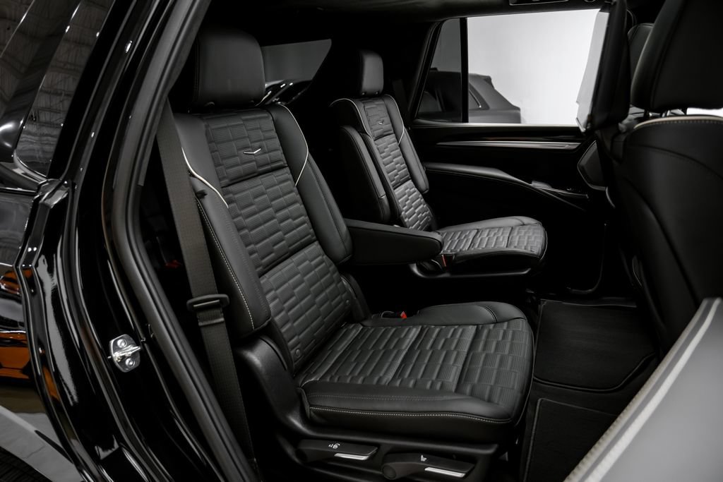 Used 2026 Cadillac Escalade V AWD/4WD image 40