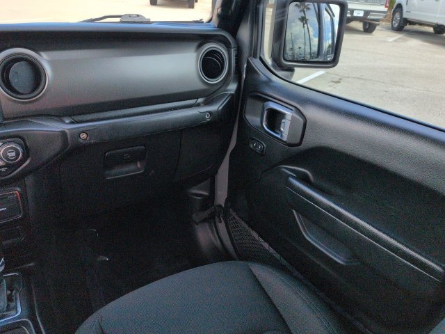 Used 2022 Jeep Gladiator Sport AWD/4WD image 17