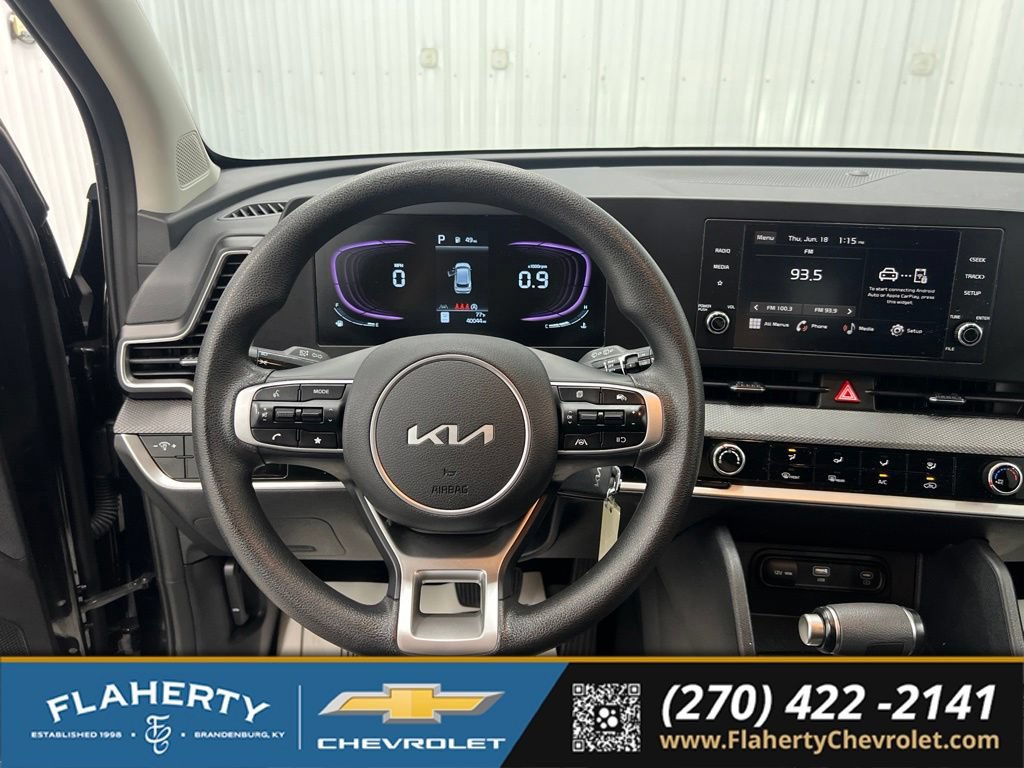 Used 2025 Kia Sportage LX FWD image 25