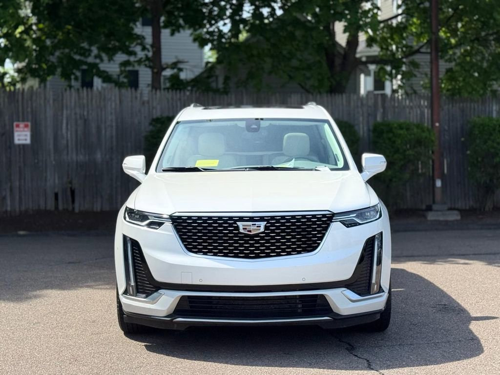 Used 2023 Cadillac XT6 Premium Luxury w/ LPO, Floor Liner Package AWD/4WD image 9
