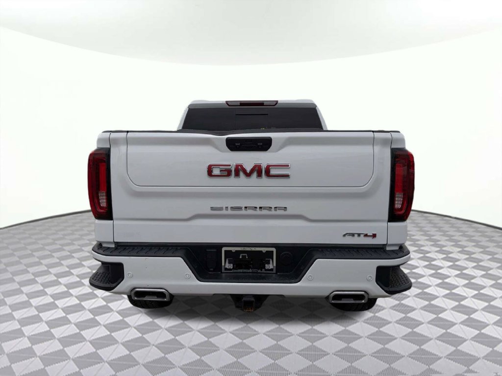 Used 2024 GMC Sierra 1500 AT4 w/ AT4 Premium Package AWD/4WD image 4