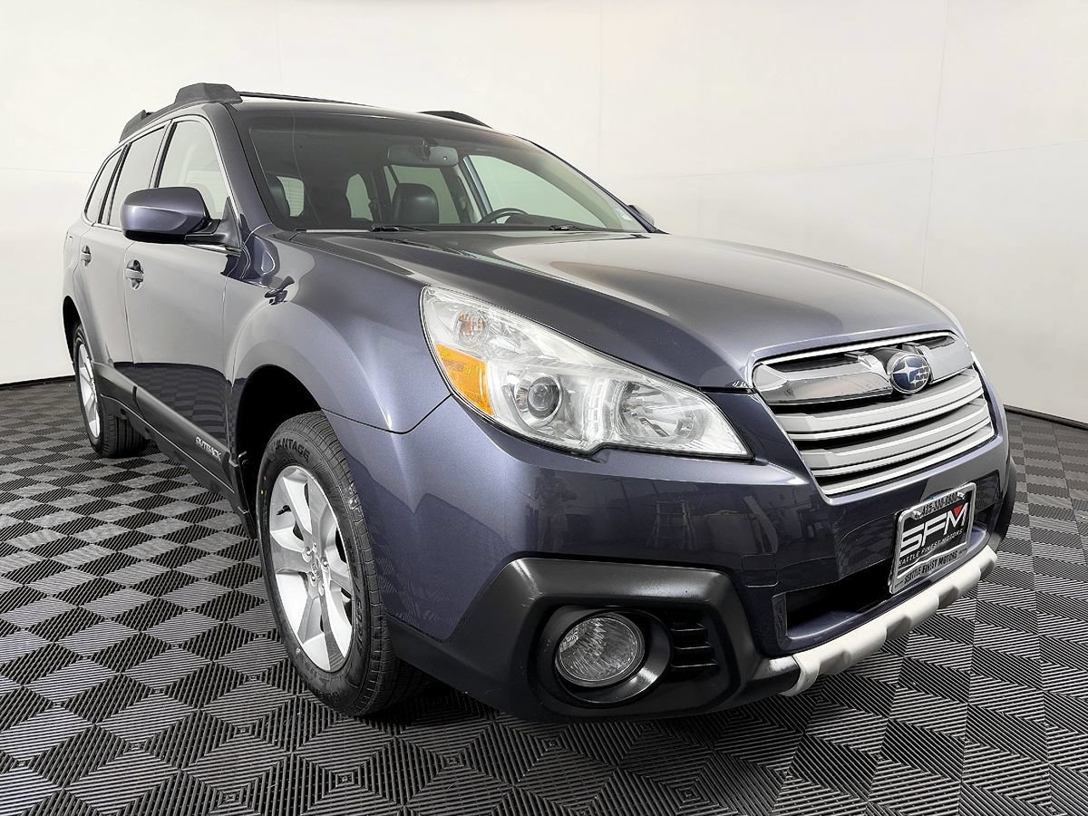 Used 2014 Subaru Outback 2.5i Limited w/ Moonroof Package AWD/4WD image 5