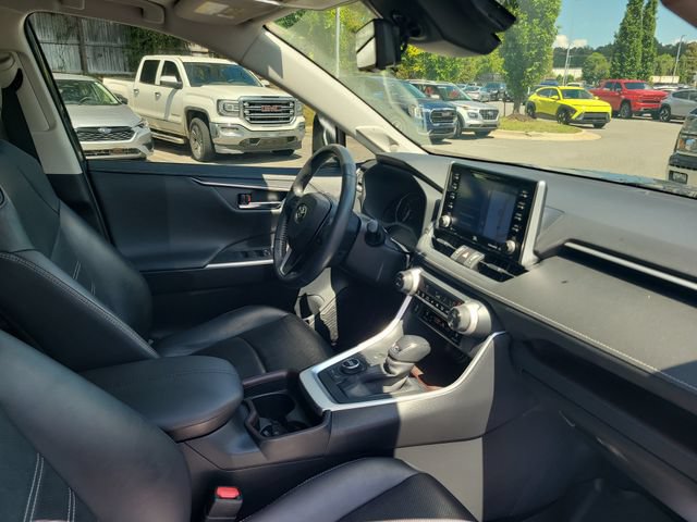 Used 2019 Toyota RAV4 Limited w/ Cold Weather Package AWD/4WD image 31