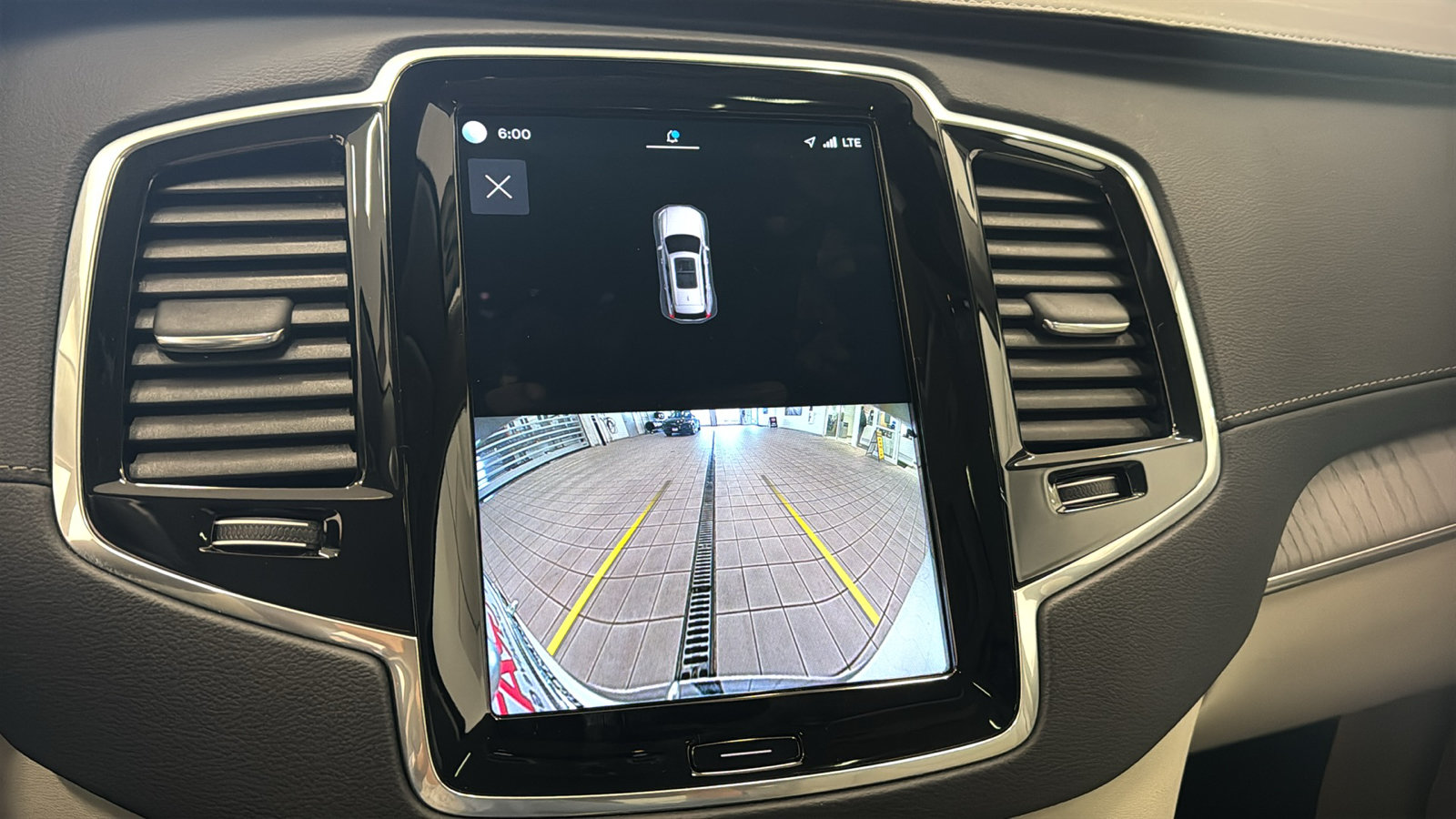 Used 2023 Volvo XC90 B6 Ultimate w/ Lounge Package AWD/4WD image 18