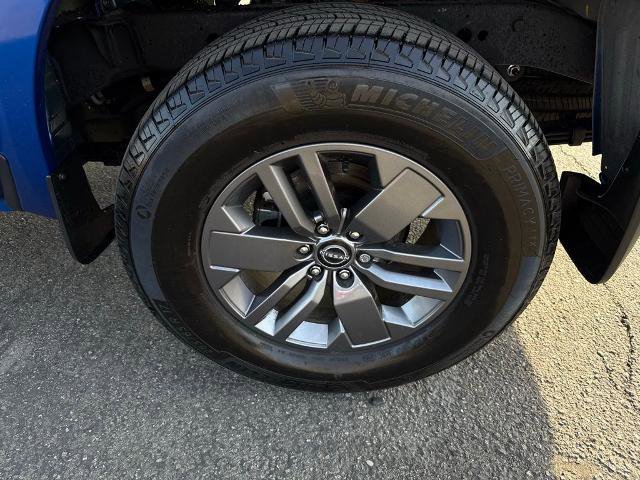 Certified 2025 Nissan Frontier SV w/ SV Convenience Package image 9