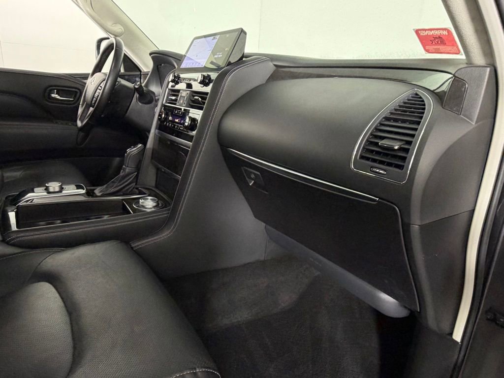 Used 2024 INFINITI QX80 Luxe AWD/4WD image 32