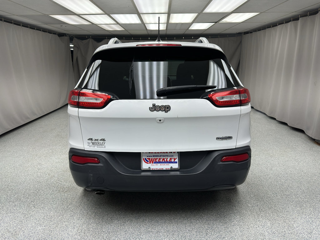 Used 2015 Jeep Cherokee Latitude w/ Cold Weather Group AWD/4WD image 3
