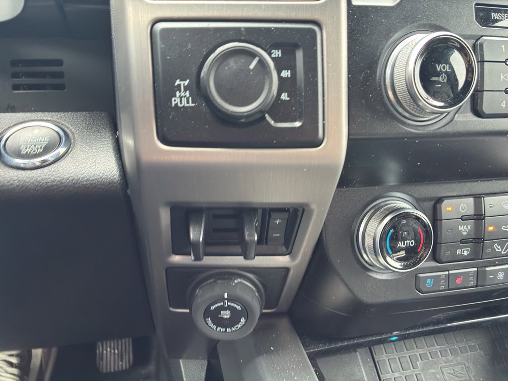 Used 2020 Ford F250 Platinum w/ FX4 Off-Road Package image 18