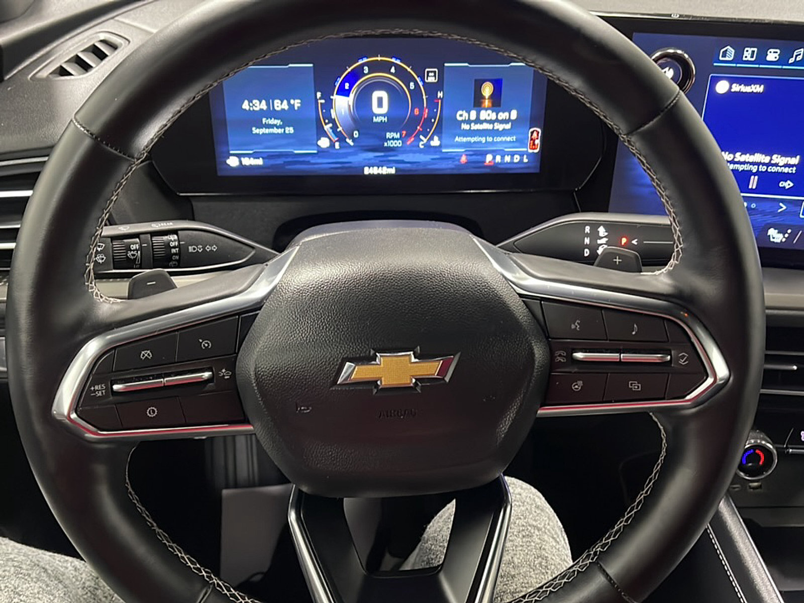 Used 2026 Chevrolet Traverse LT w/ Driver Confidence Package FWD image 4