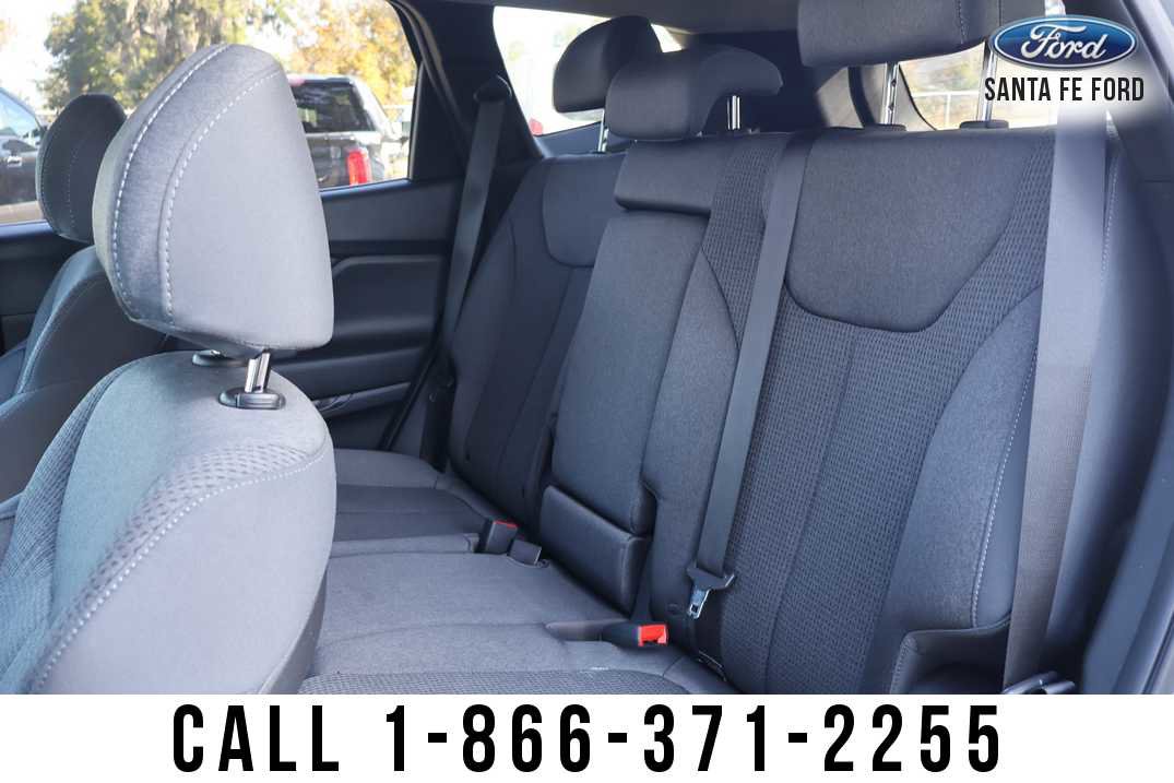 Used 2023 Hyundai Santa Fe SEL image 19
