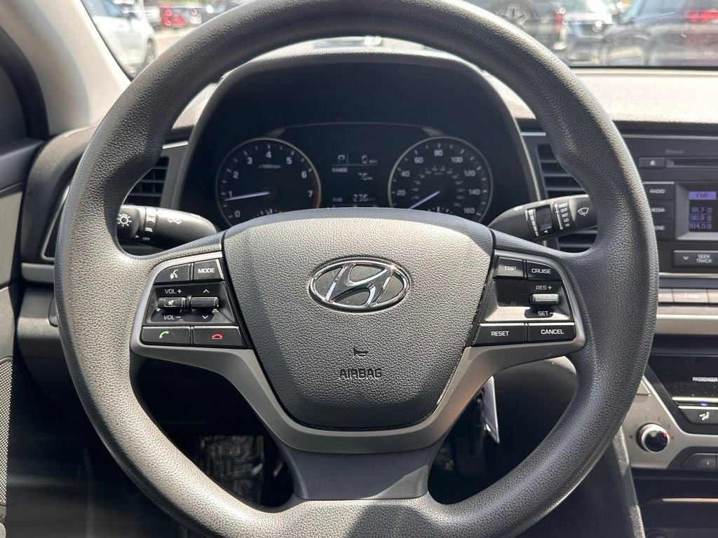 Used 2018 Hyundai Elantra SE FWD image 27