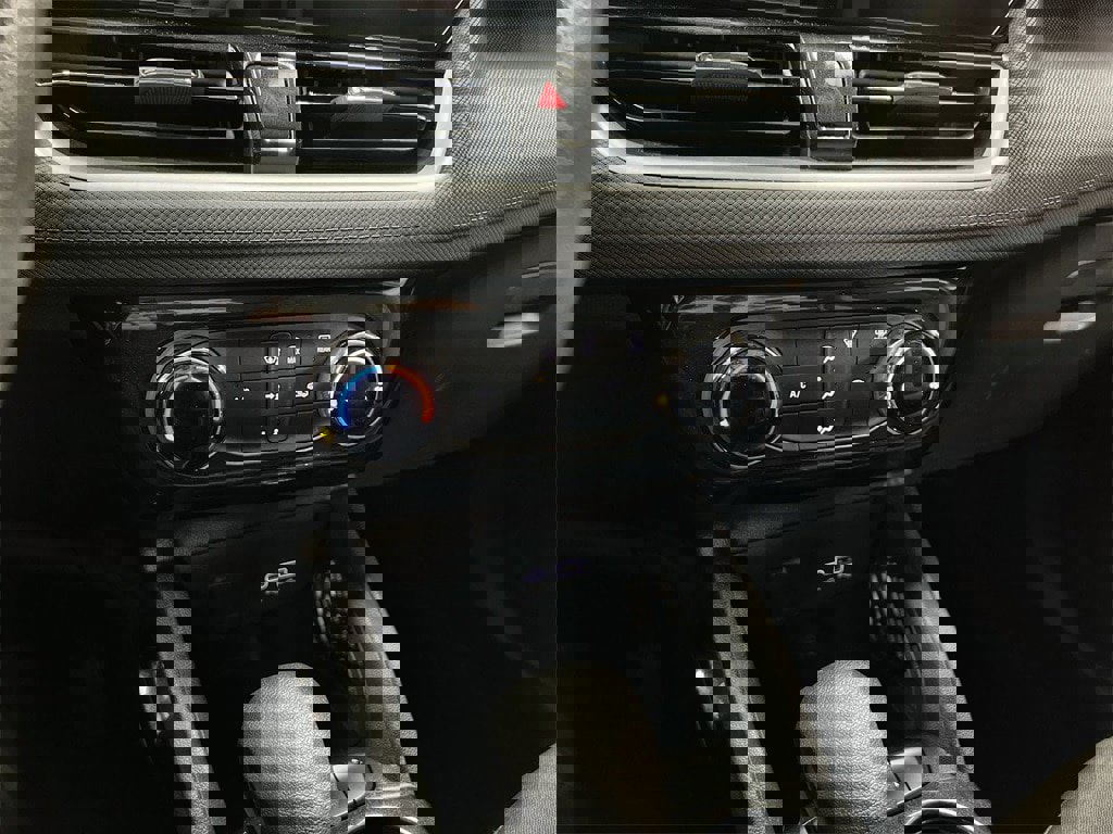 Used 2024 Chevrolet TrailBlazer LT image 29