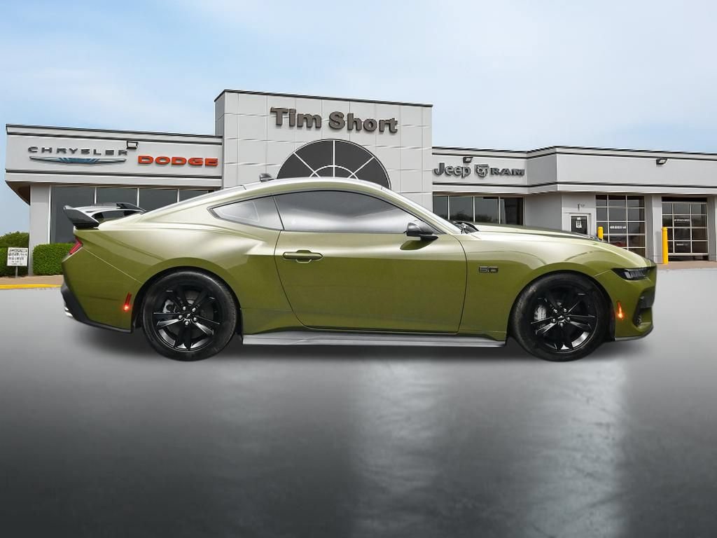 Used 2024 Ford Mustang GT RWD image 6