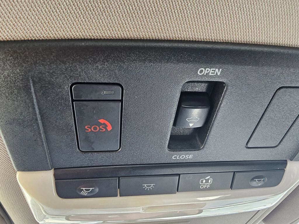 Used 2020 Nissan Altima 2.5 SL FWD image 23
