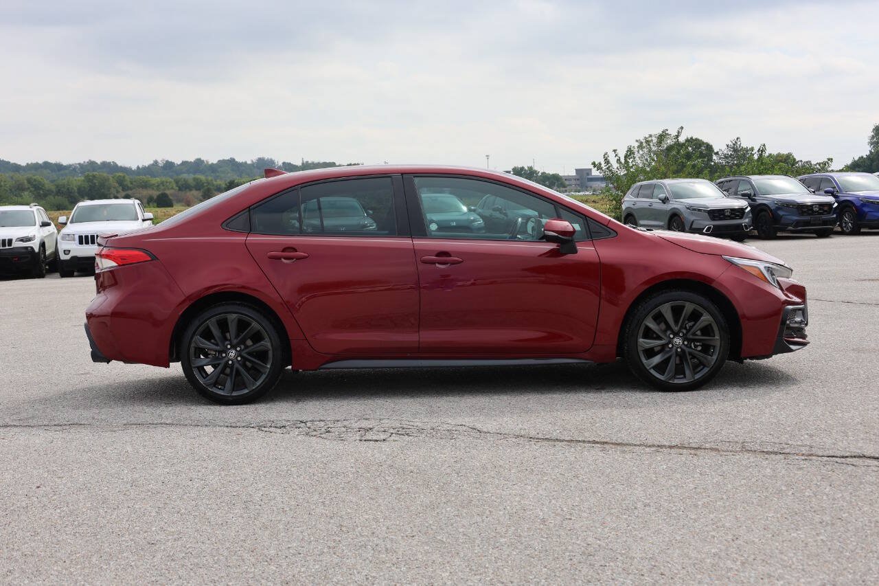 Used 2023 Toyota Corolla SE FWD image 7