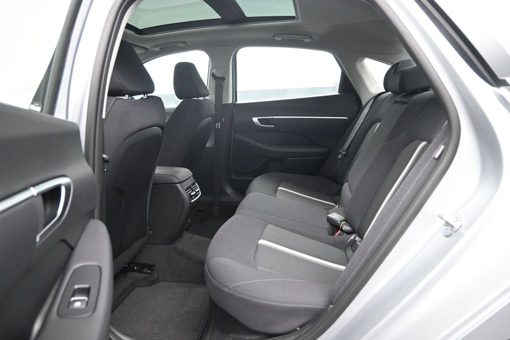 New 2026 Hyundai Sonata SEL FWD image 24