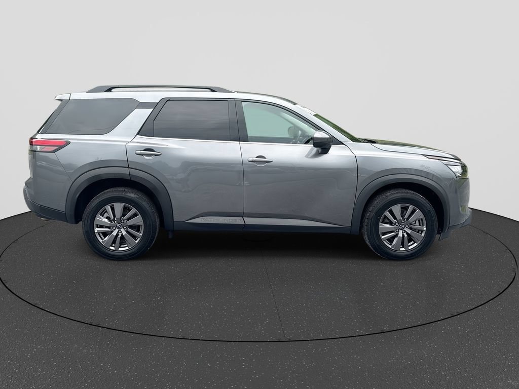 Used 2025 Nissan Pathfinder SV AWD/4WD image 9