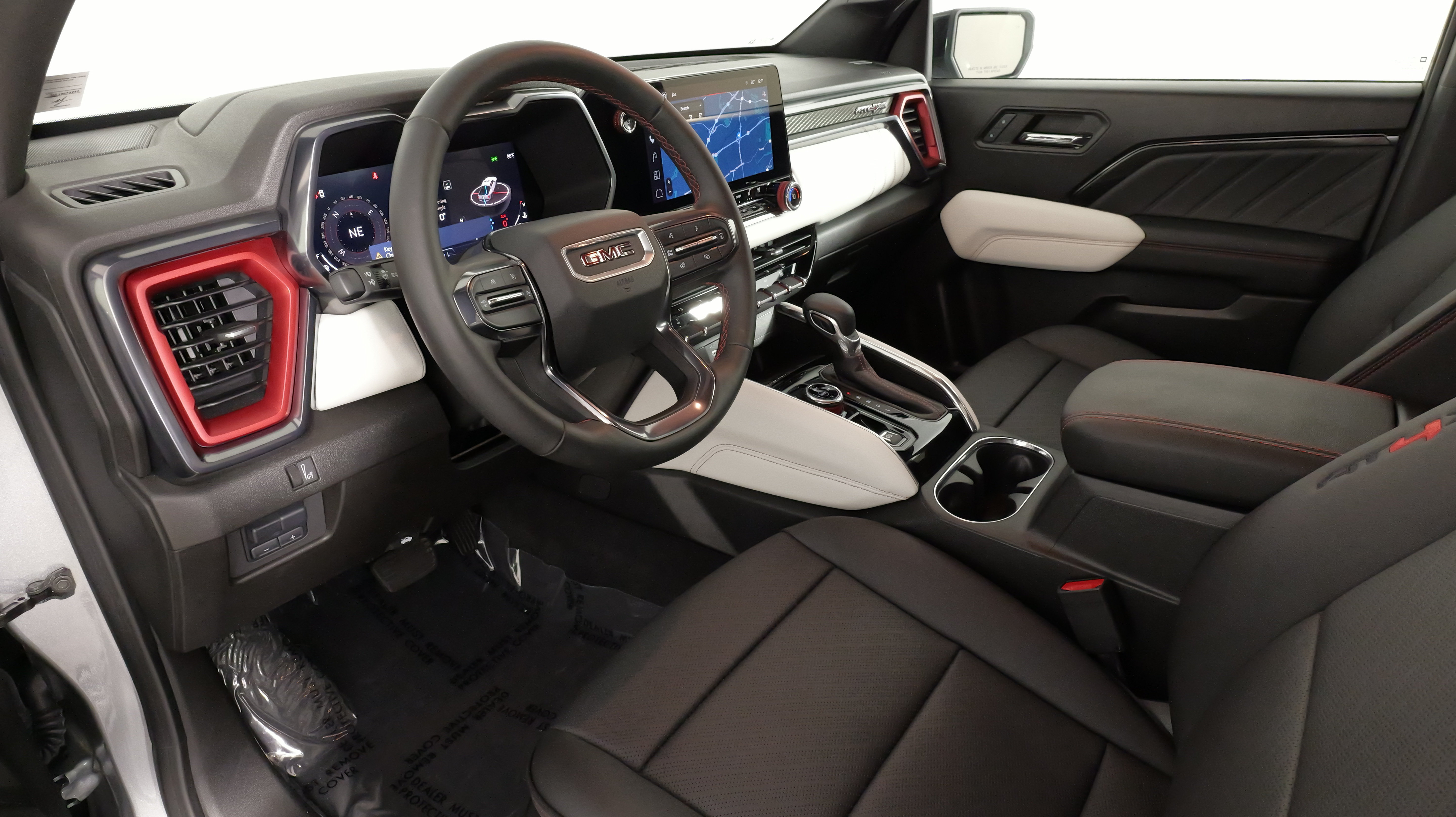 Used 2024 GMC Canyon AT4X AWD/4WD image 29