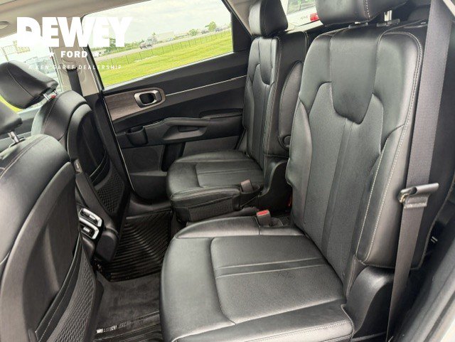 Used 2022 Kia Sorento EX w/ Panoramic Sunroof Package FWD image 28